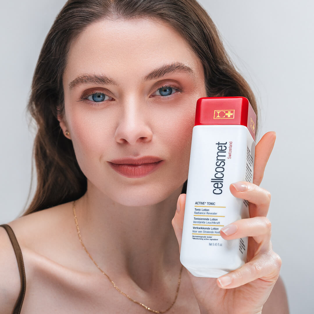 Woman holding Active Tonic
